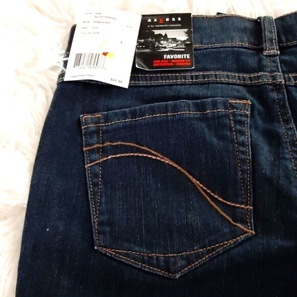Axcess straight Leg LowRise Jeans sz‎ 6  NWT - Picture 2 of 6